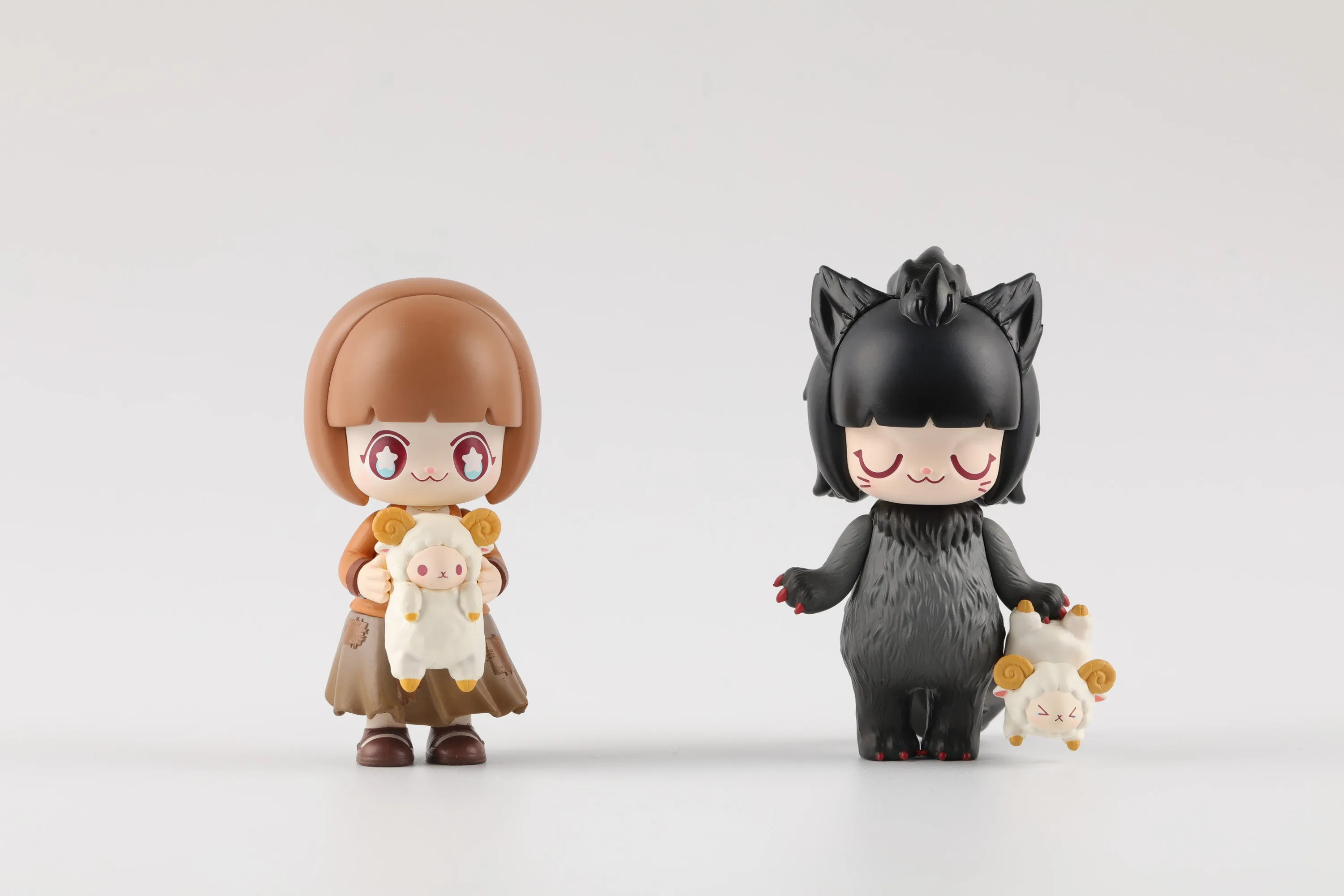 Kimmy & Miki Werewolf by 52TOYS