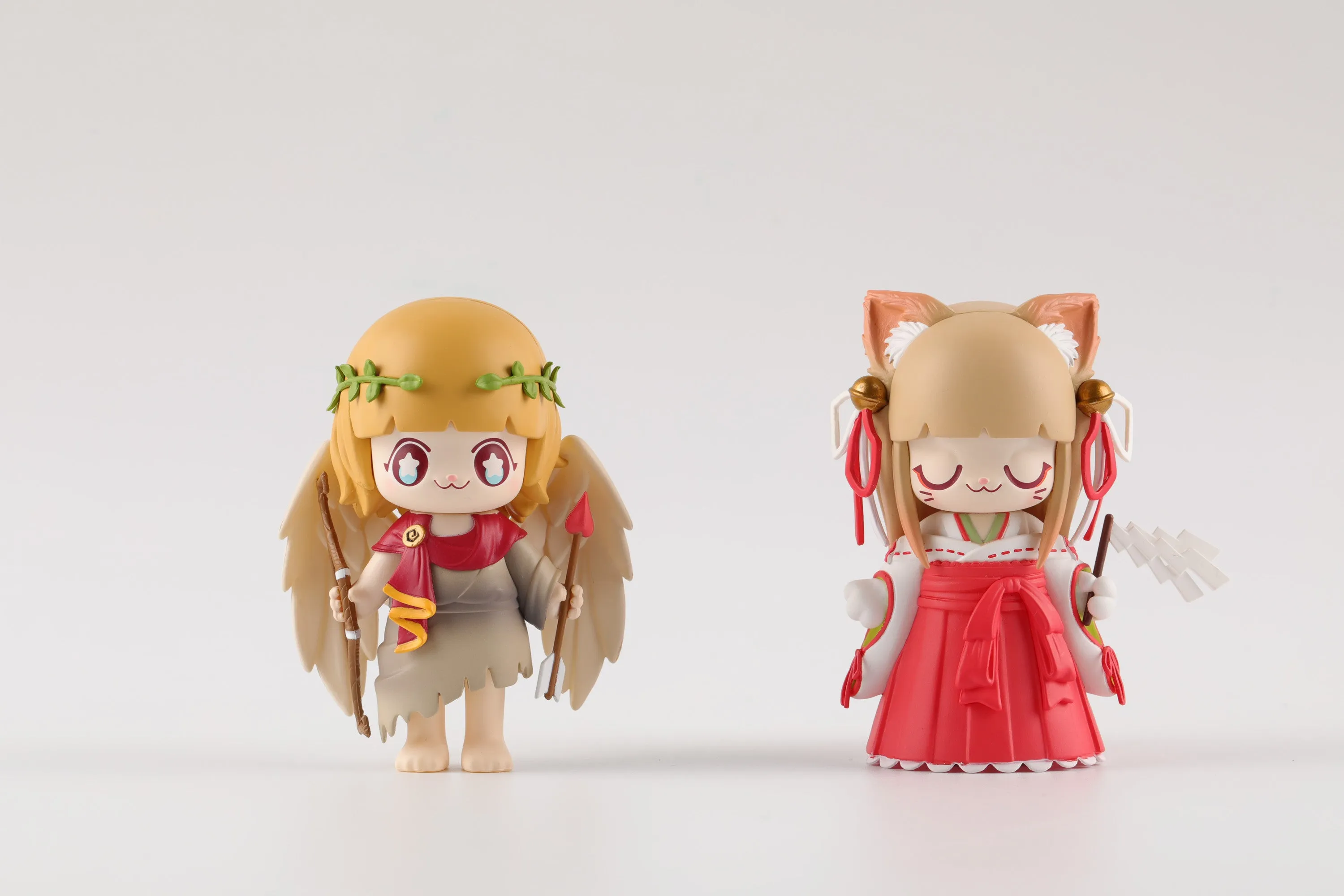 Kimmy & Miki Werewolf by 52TOYS